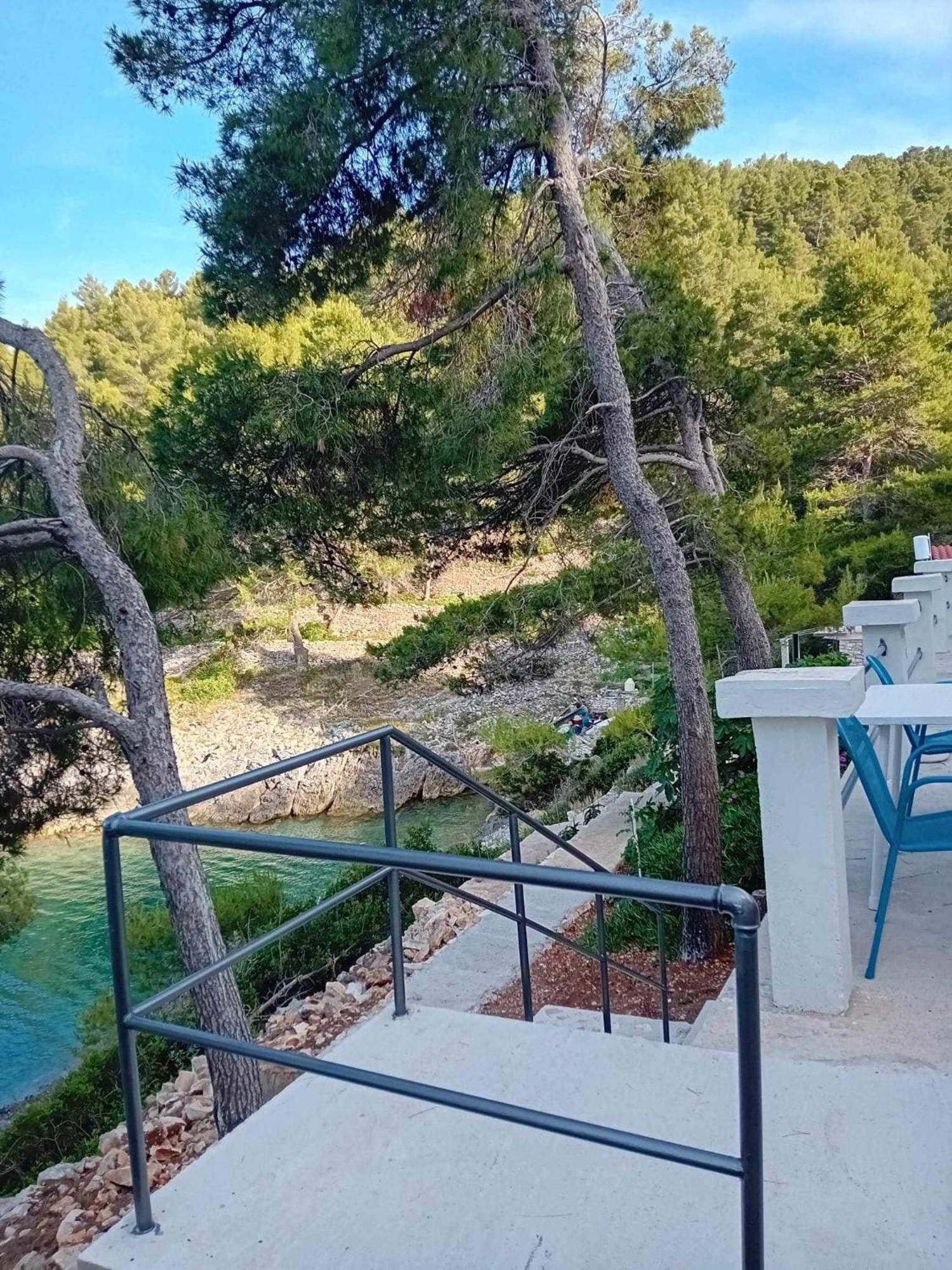 Modern Robinson Veli Bare Villa Vela Luka Exterior photo